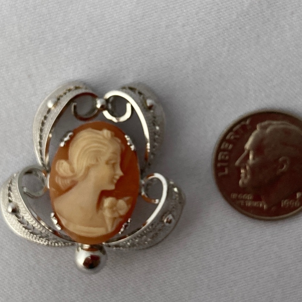 Sterling Silver Vintage Cameo Brooch - Picture 5 of 11